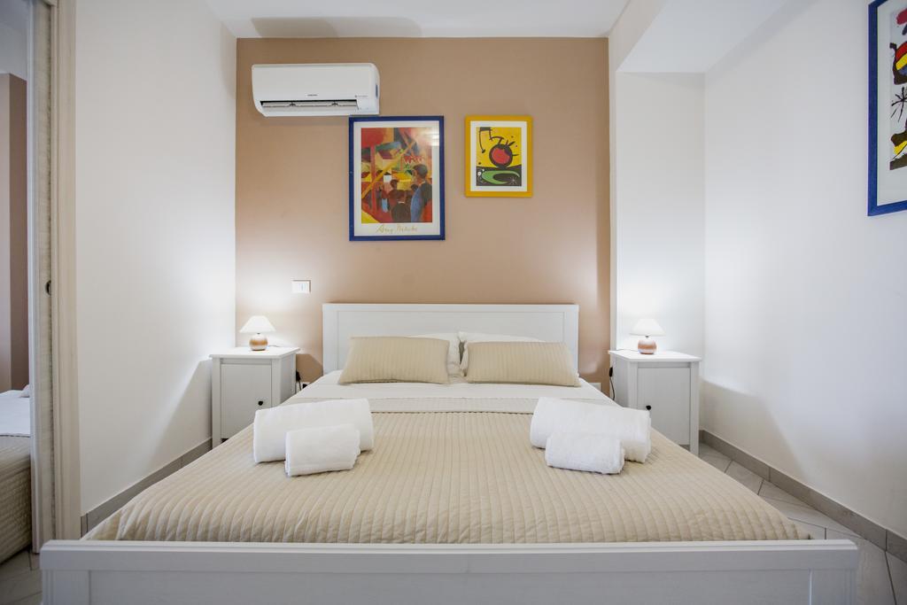 Belvedere Rent Rooms Кампофеліче-ді-Роччелла Екстер'єр фото