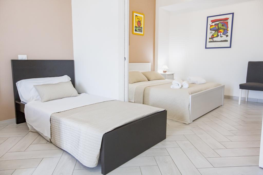 Belvedere Rent Rooms Кампофеліче-ді-Роччелла Екстер'єр фото