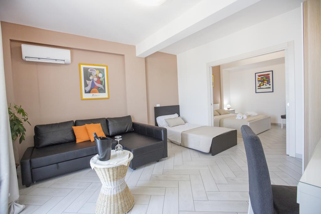 Belvedere Rent Rooms Кампофеліче-ді-Роччелла Екстер'єр фото