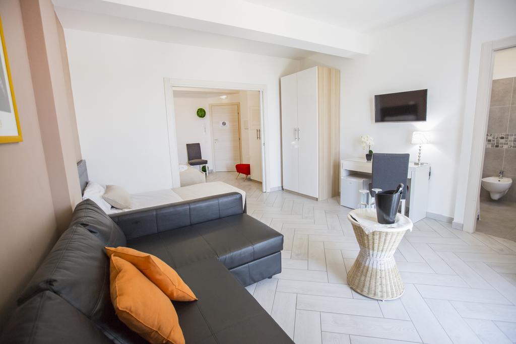 Belvedere Rent Rooms Кампофеліче-ді-Роччелла Екстер'єр фото