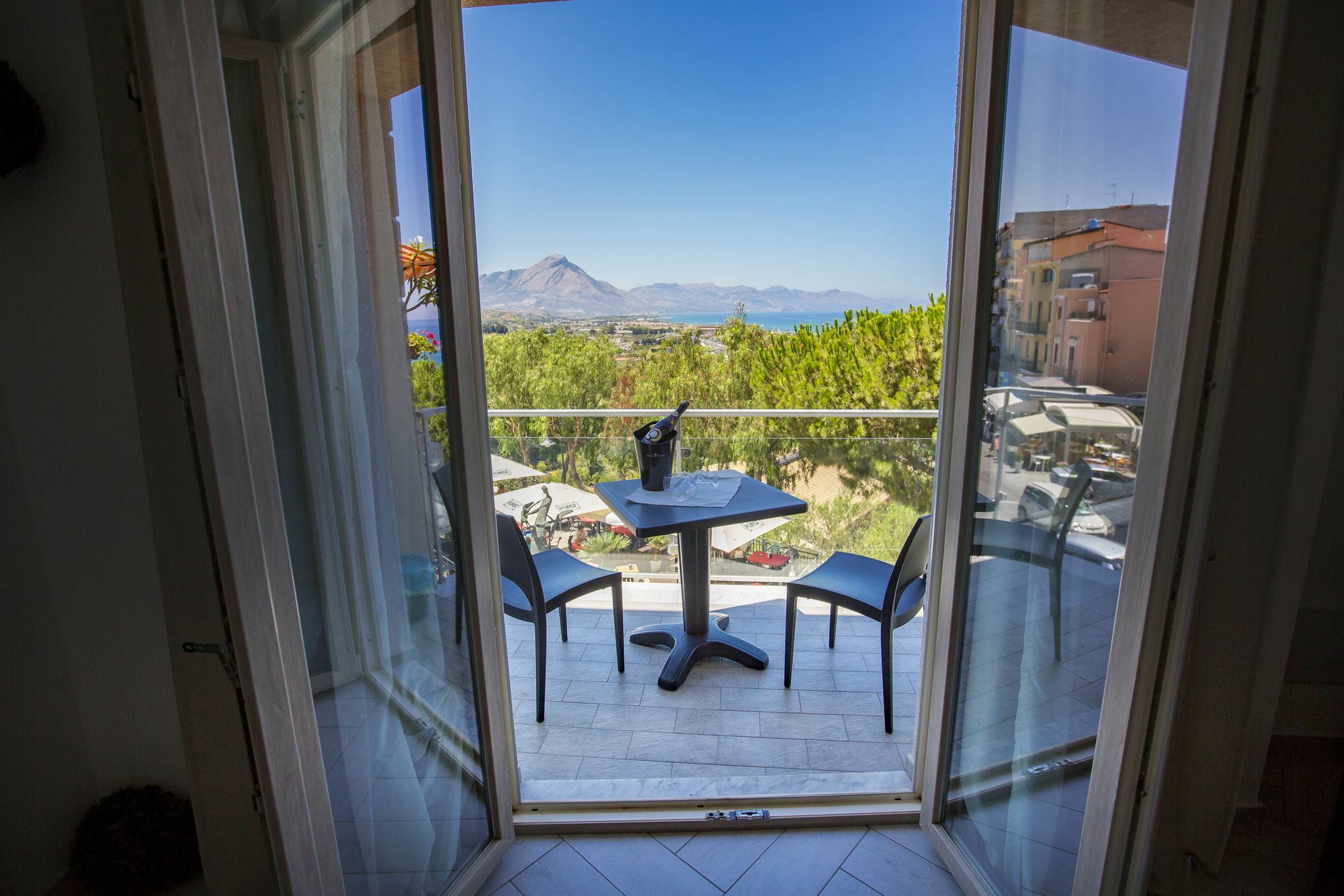 Belvedere Rent Rooms Кампофеліче-ді-Роччелла Екстер'єр фото
